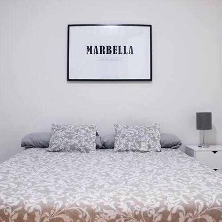 Best Location Apartment In Marbella. Beachfront!! Kültér fotó