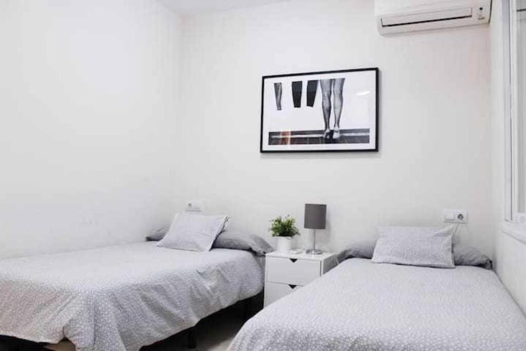 Best Location Apartment In Marbella. Beachfront!! Kültér fotó