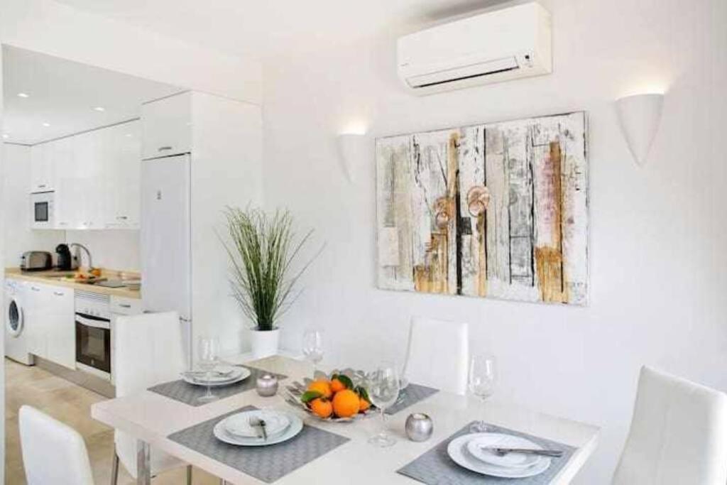 Best Location Apartment In Marbella. Beachfront!! Kültér fotó
